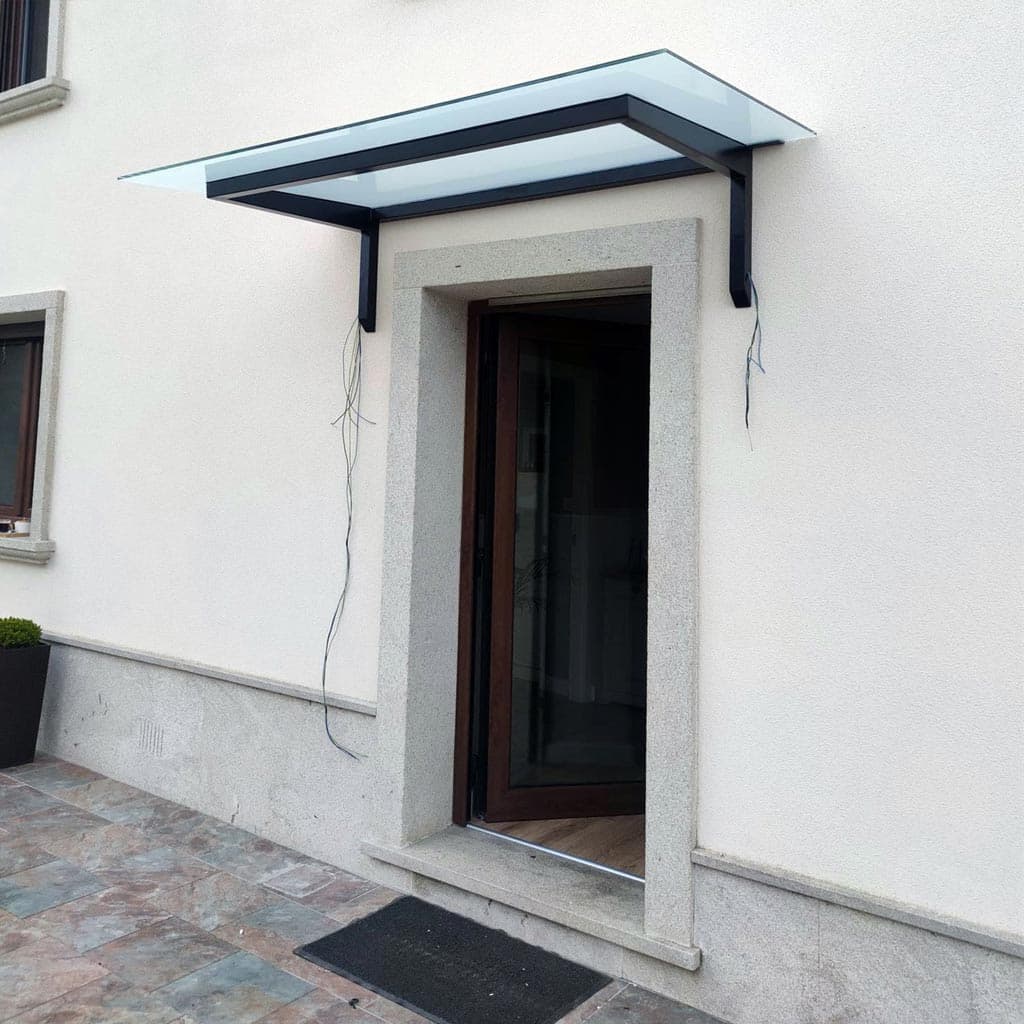 Carpintería metálica en Outeiro de Rei