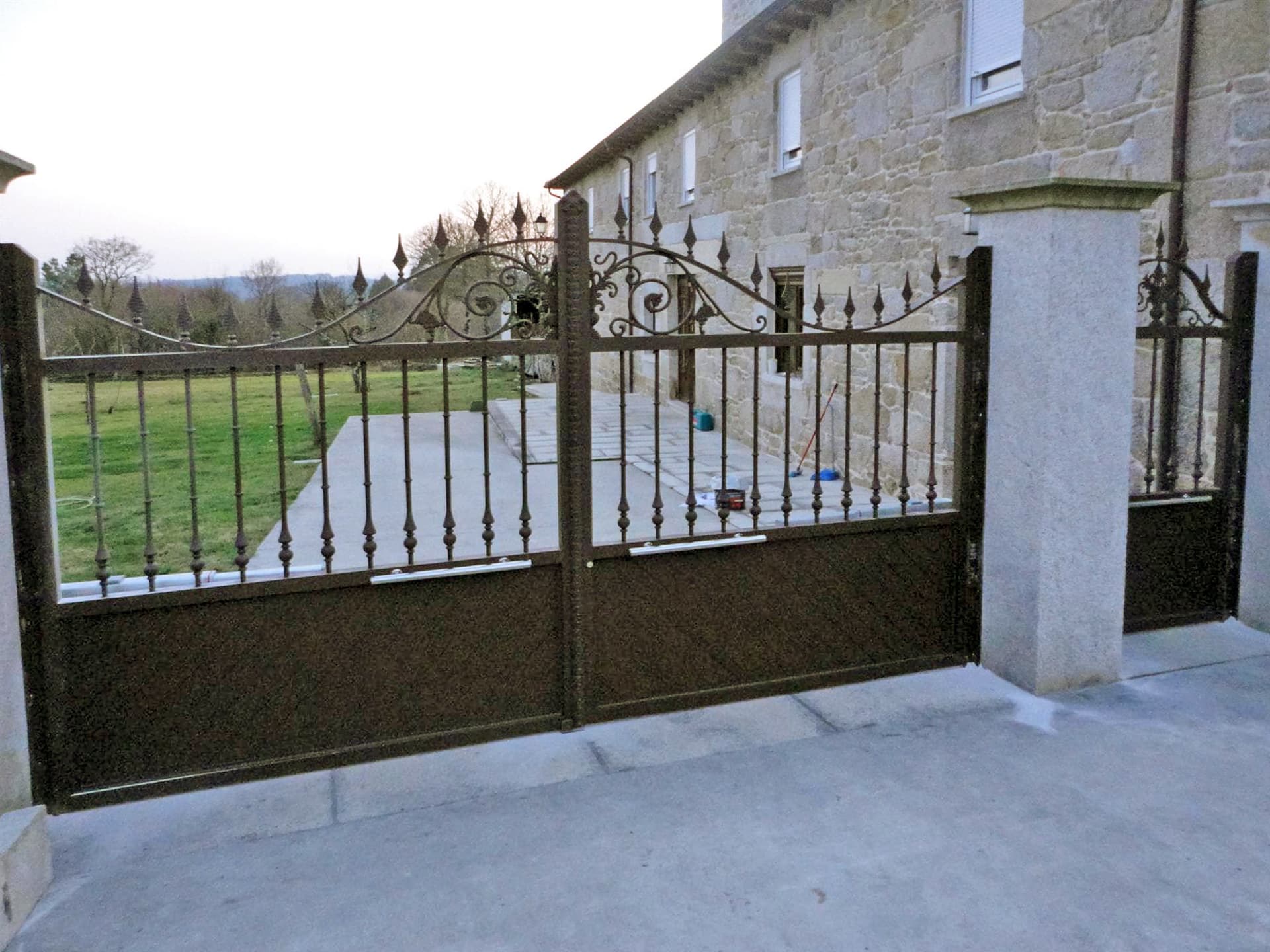 Más de nuestros cierres en Outeiro de Rei