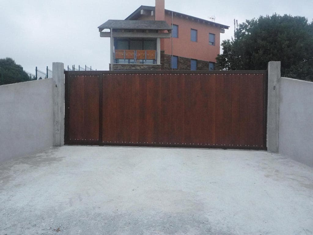 Más de nuestros cierres en Outeiro de Rei